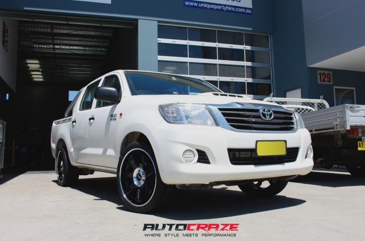 TOYOTA HILUX N70 4WD KRUZE GLOSS BLACK POLISH LIP